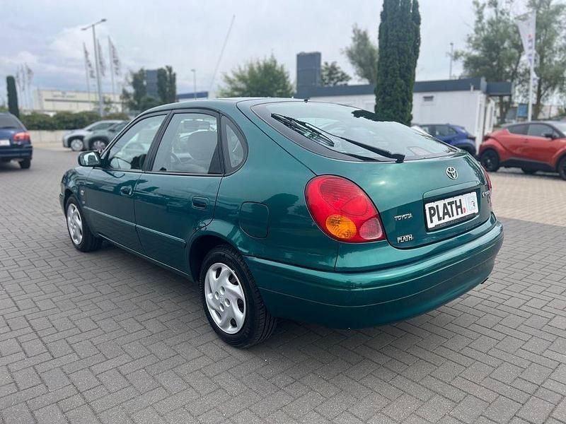 Gebraucht Toyota Corolla 110 PS (80 kW) 2000 Grün Limousine