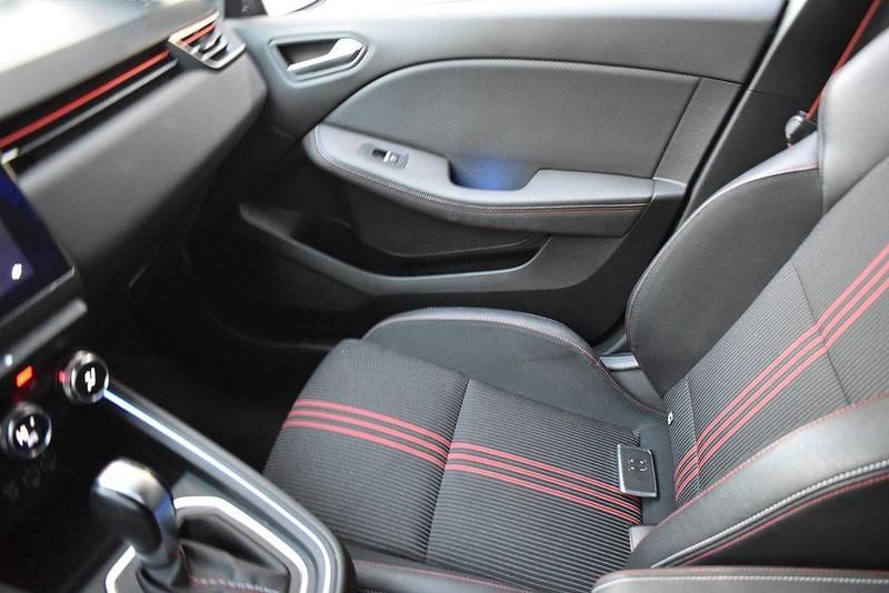 Grau Gebraucht 2019 Renault Clio IV RS Line Limousine | 13.899 € (Fairer Preis) - Bild 1/4