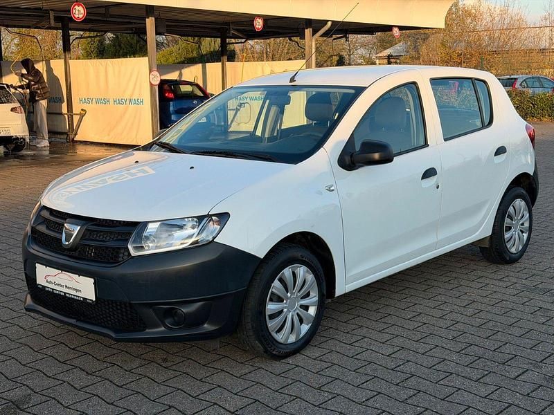 Weiß Gebraucht 2014 Dacia Sandero Essentiel Kleinwagen | 3.990 € (Fairer Preis) - Bild 1/4