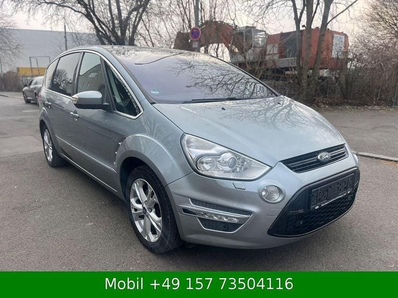 Gebraucht Ford S-MAX Titanium 163 PS (119 kW) 2010 Silber Van / Kleinbus