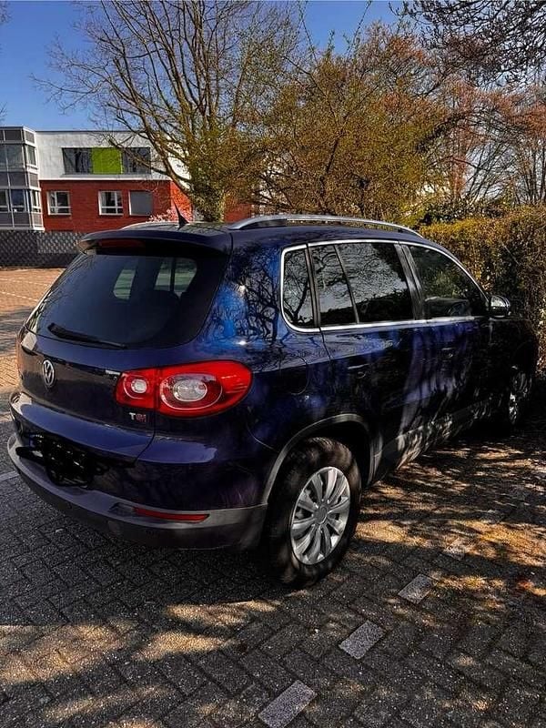 Blau Gebraucht 2009 VW Tiguan Sportline SUV | 5.500 € (Fairer Preis) - Bild 1/3