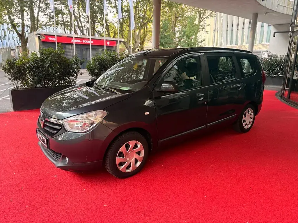 Gebraucht Dacia Lodgy 102 PS (75 kW) 2017 Grau Van / Kleinbus