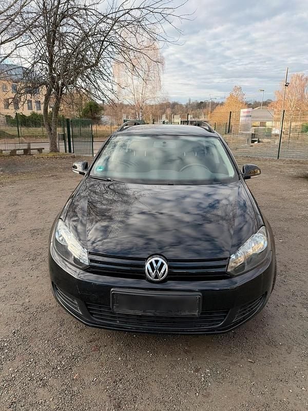 Schwarz Gebraucht 2011 VW Golf Kombi | 3.500 € (Guter Preis) - Bild 1/4