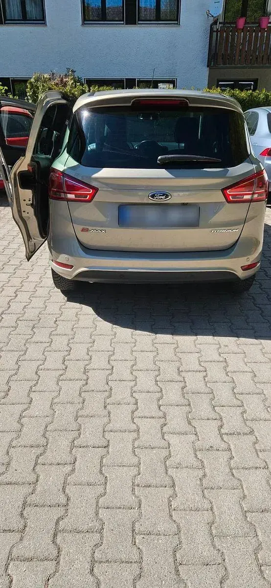 Gebraucht Ford B-MAX Titanium 125 PS (91 kW) 2015 Grau Van / Kleinbus
