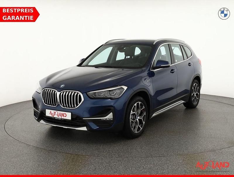Blau Gebraucht 2022 BMW X1 xLine SUV | 30.990 € (Etwas zu teuer) - Bild 1/4