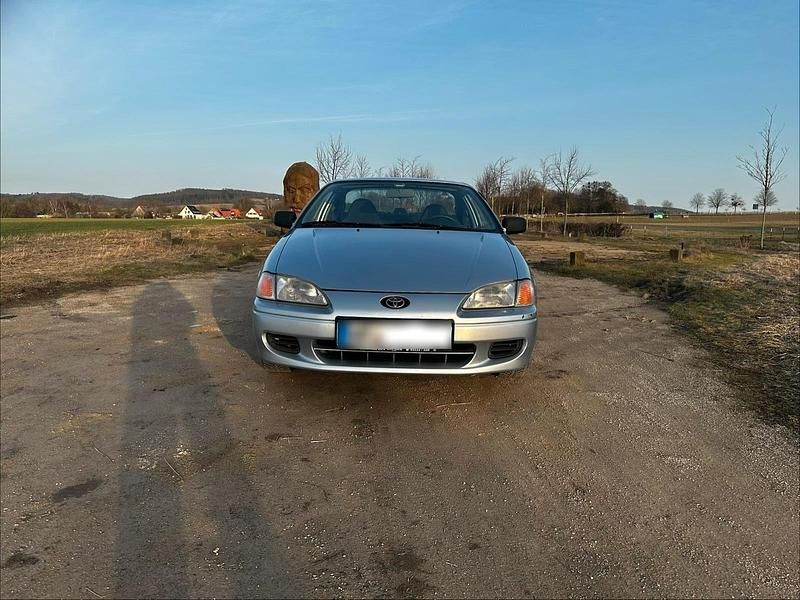 Gebraucht Toyota Paseo 90 PS (66 kW) 1996 Silber Coupé