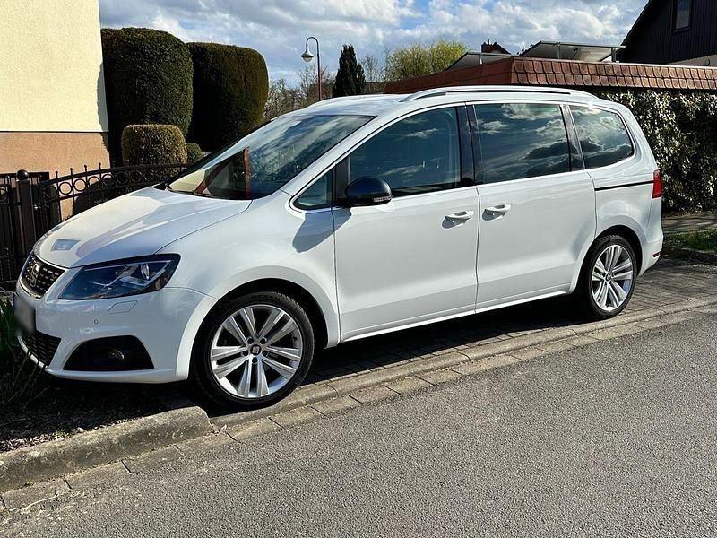 Gebraucht Seat Alhambra FR 150 PS (110 kW) 2019 Weiß Van / Kleinbus