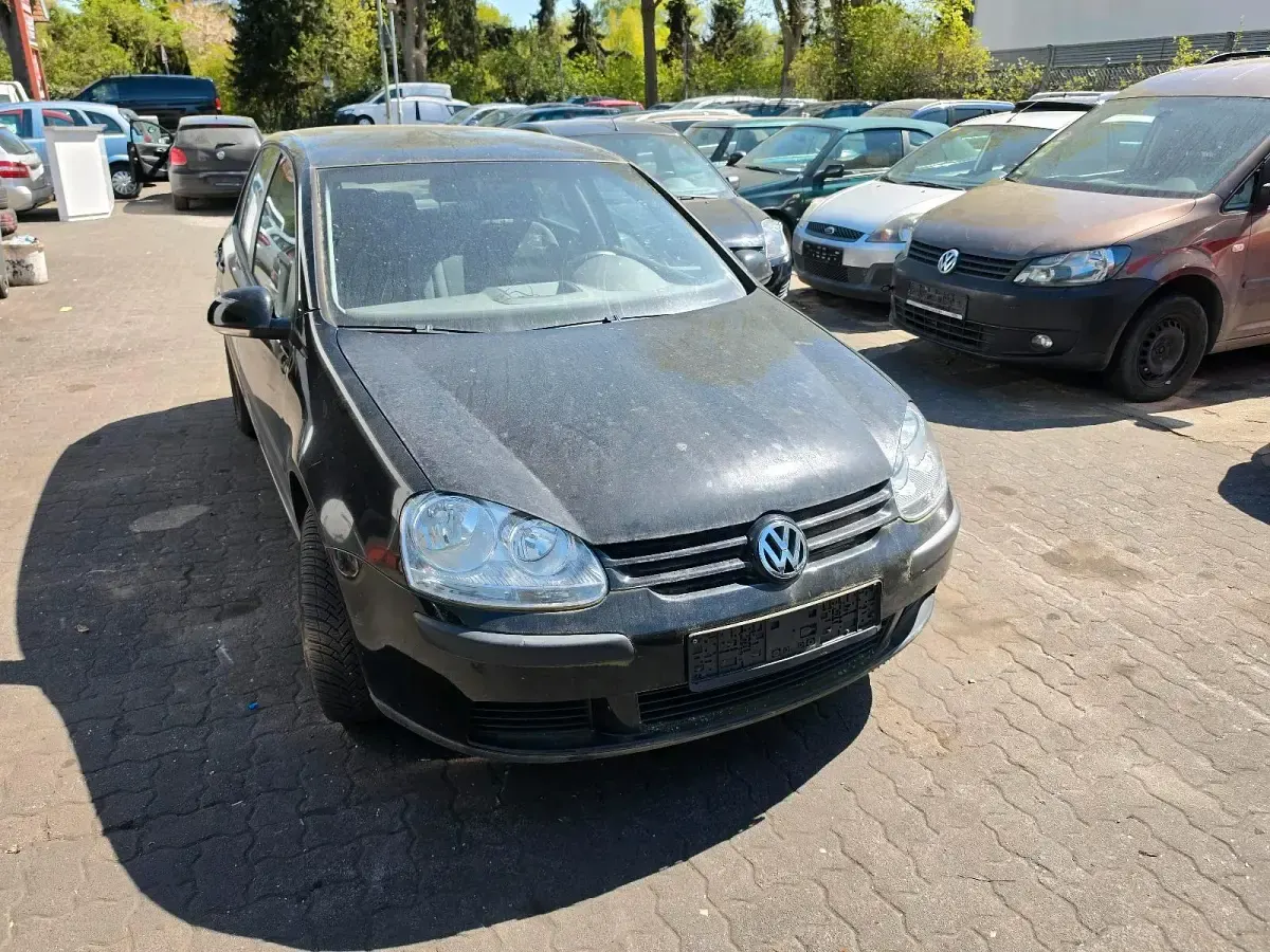 Brugt VW Golf IV 75 HK (55 kW) 2005 Sort Sedan