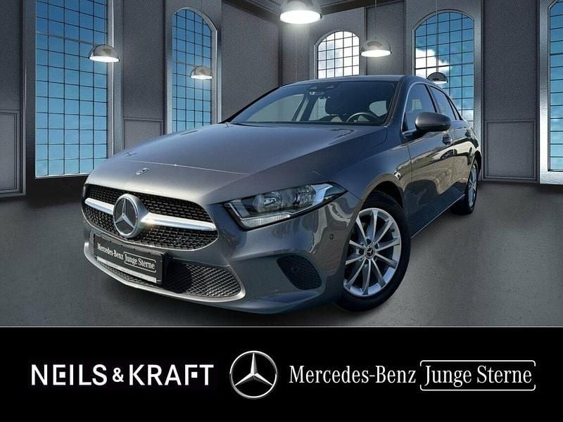 Gebraucht Mercedes A180 Progressive 116 PS (85 kW) 2020 Grau Limousine
