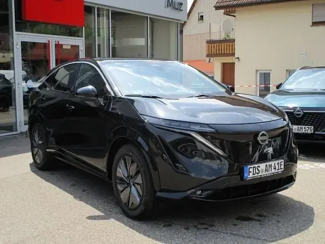 Gebraucht Nissan Ariya Advance 177 kW (242 PS) 2025 Schwarz SUV