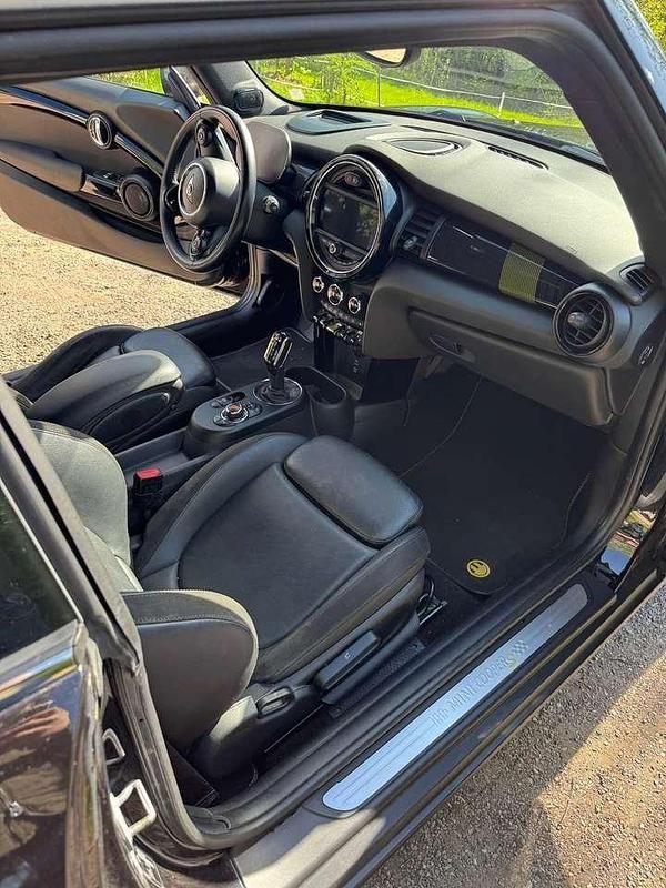 Gebraucht Mini Cooper SE 135 kW (184 PS) 2020 Schwarz Kleinwagen