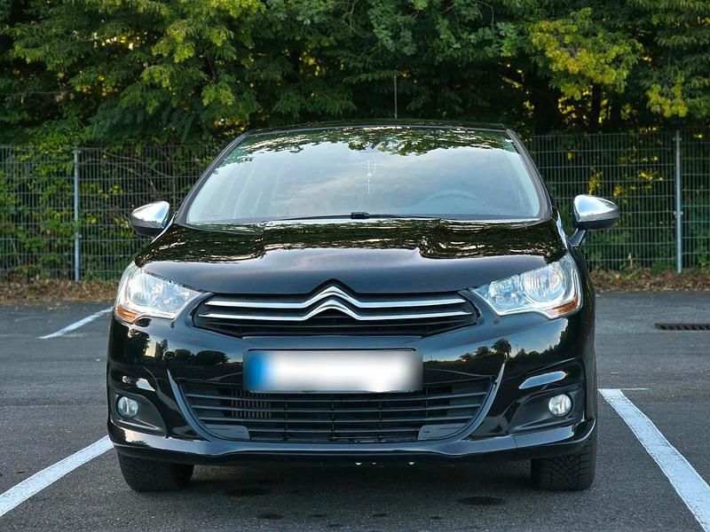 Schwarz Gebraucht 2014 Citroën C4 PureTech Kleinwagen | 5.700 € (Etwas zu teuer) - Bild 1/4
