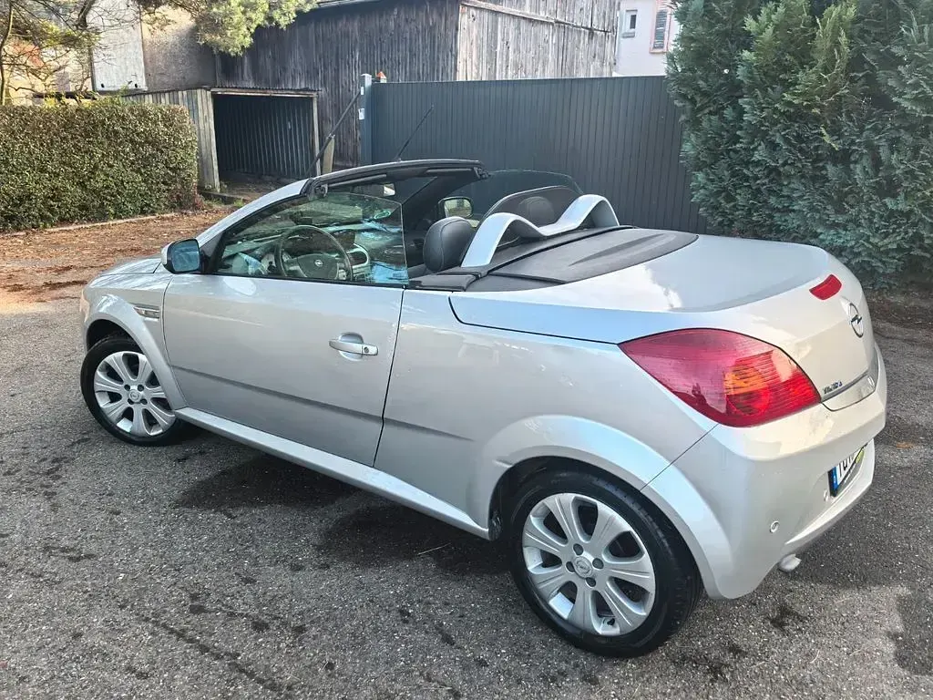 Occasion Opel Tigra 90 ch (66 kW) 2008 Gris Cabriolet