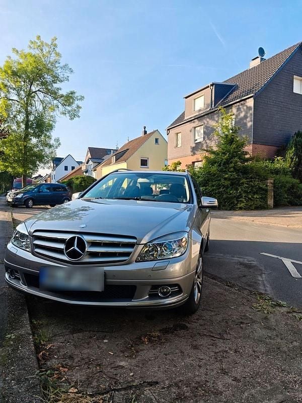 Gebraucht Mercedes C180 156 PS (114 kW) 2009 Beige Kombi