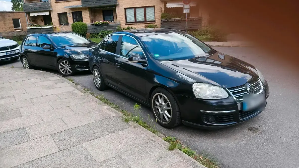 Gebraucht VW Jetta 105 PS (77 kW) 2009 Schwarz Limousine