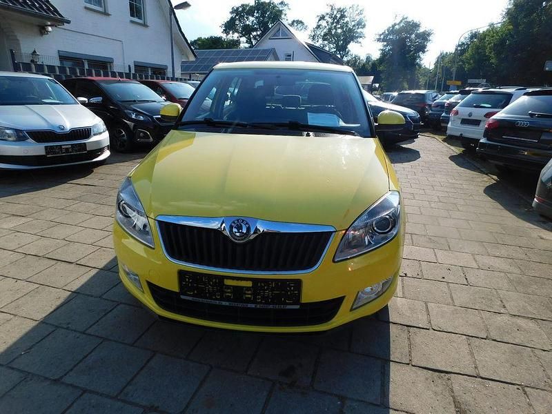 Gebraucht Skoda Fabia Style 69 PS (50 kW) 2010 Gelb Kleinwagen