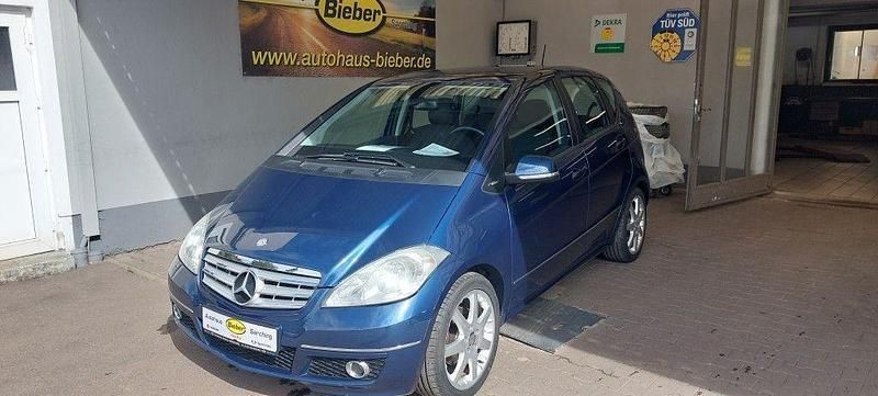Blau Gebraucht 2009 Mercedes A150 Avantgarde Limousine | 3.880 € (Guter Preis) - Bild 1/4