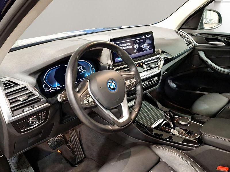 Gebraucht BMW X3 Sport Line 184 PS (135 kW) 2022 Blau SUV