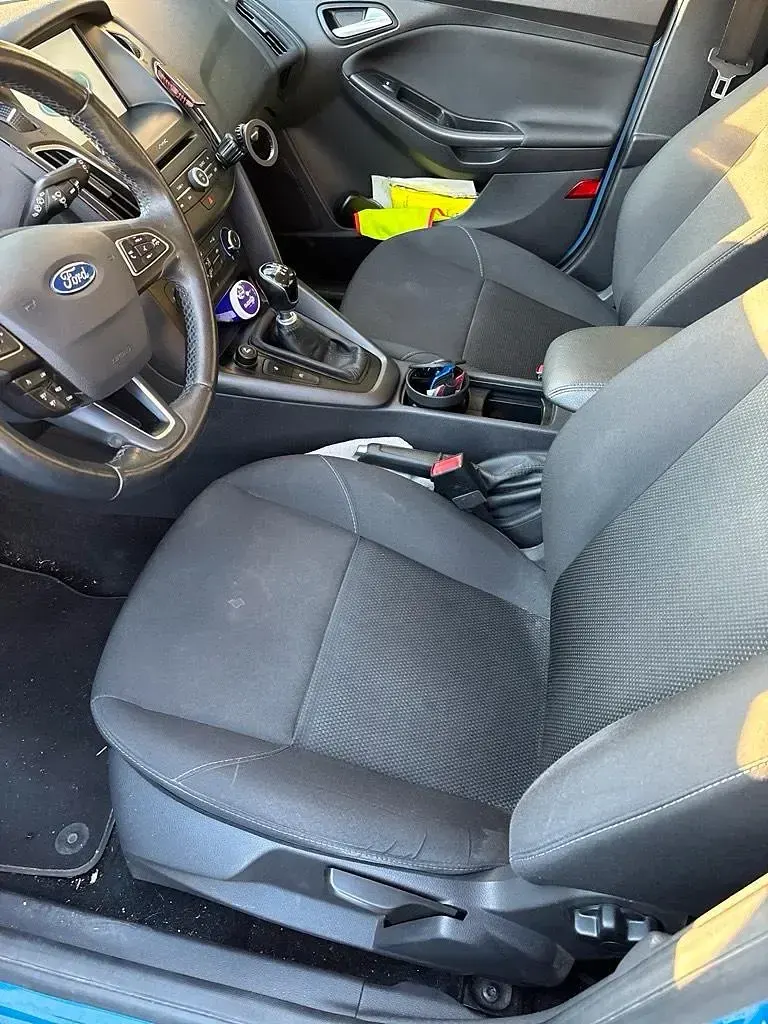 Gebraucht Ford Focus 125 PS (91 kW) 2016 Blau Kombi