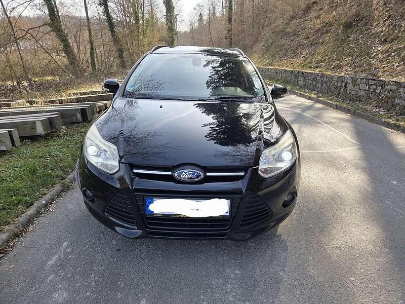Gebraucht Ford Focus 105 PS (77 kW) 2014 Kombi