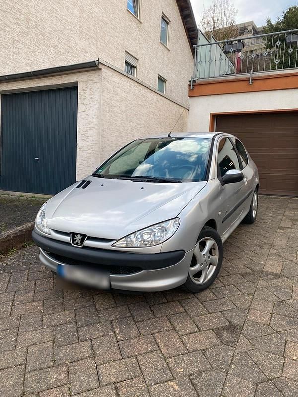 Gebraucht Peugeot 206 60 PS (44 kW) 2005 Silber Kleinwagen