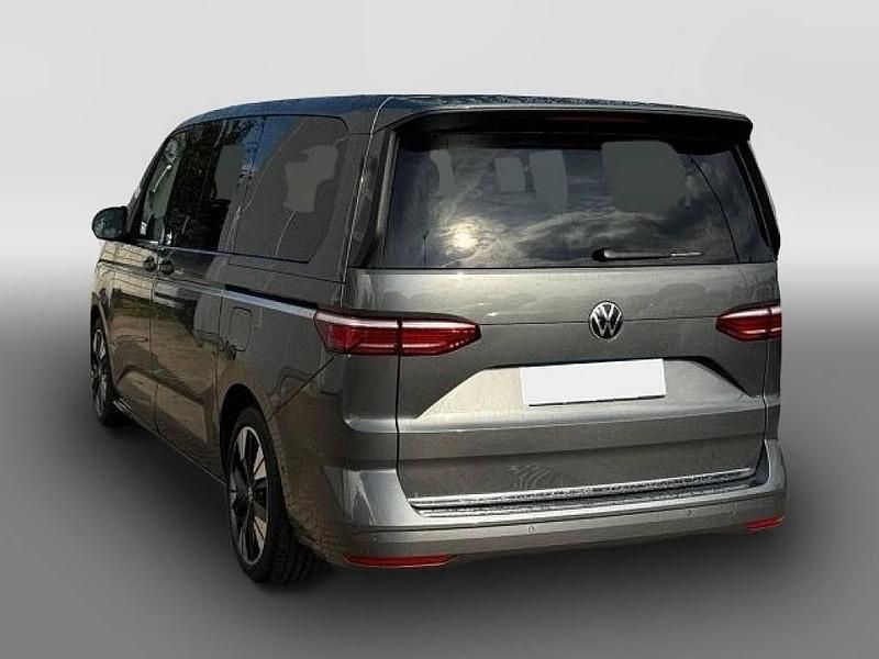 Gebraucht VW Multivan Style 150 PS (110 kW) 2024 Grau Van
