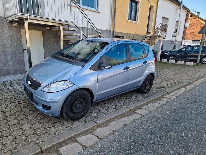 Gebraucht Mercedes A180 109 PS (80 kW) 2007 Blau Kleinwagen