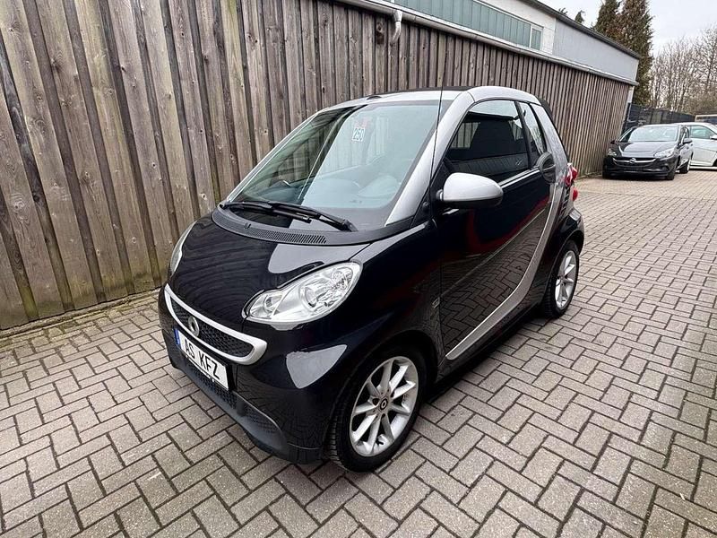 Schwarz Gebraucht 2013 Smart ForTwo Cabrio Cabrio | 6.990 € (Fairer Preis) - Bild 1/3