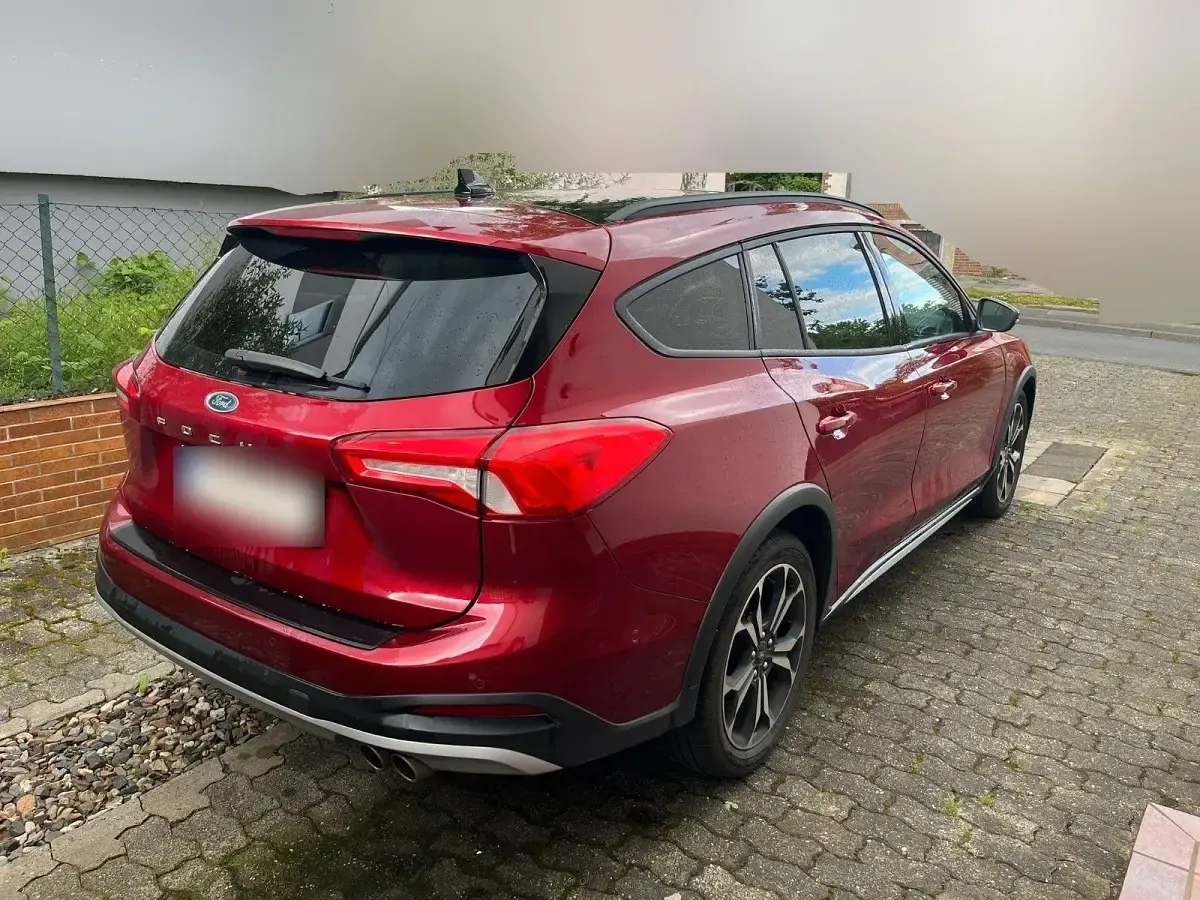 Gebraucht Ford Focus Active 150 PS (110 kW) 2019 Rot Kombi