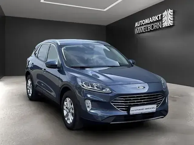 Gebraucht Ford Kuga Titanium 224 PS (164 kW) 2022 Blau SUV