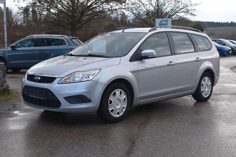 Gebraucht Ford Focus Style 101 PS (74 kW) 2008 Silber Limousine