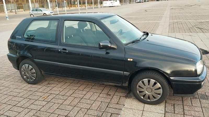 Gebraucht VW Golf III 75 PS (55 kW) 1997 Schwarz Limousine