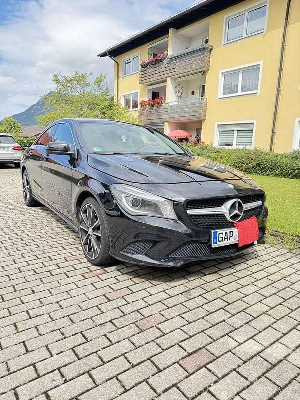 Schwarz Gebraucht 2015 Mercedes CLA200 AMG line Limousine | 14.750 € (Fairer Preis) - Bild 1/4