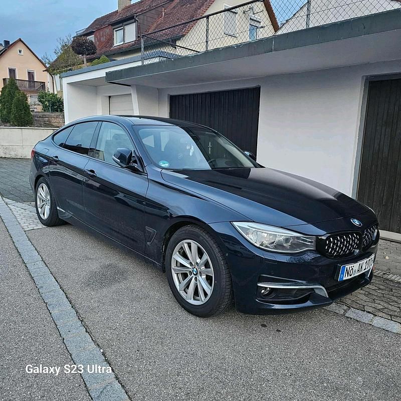 Gebraucht BMW 320 190 PS (139 kW) 2014 Blau Limousine