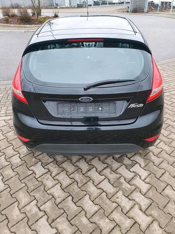 Gebraucht Ford Fiesta 82 PS (60 kW) 2010 Schwarz Kleinwagen