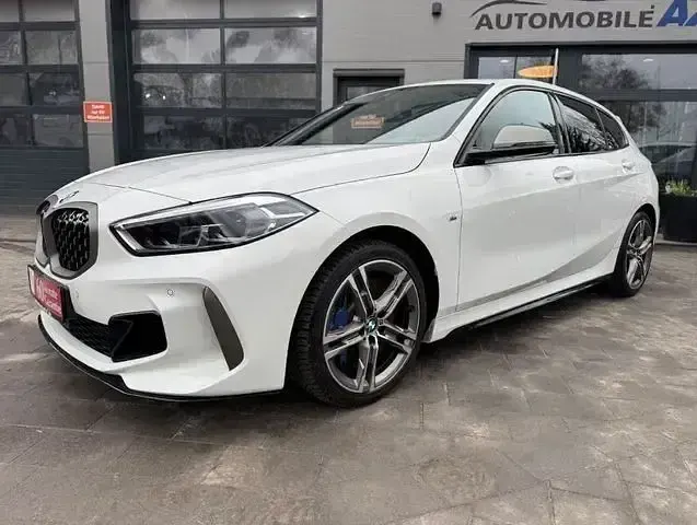 Occasion BMW M135 Performance 306 ch (225 kW) 2021 Blanc Citadine