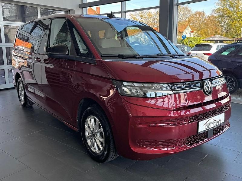 Usado VW Multivan 150 HP (110 kW) 2024 Vermelho Monovolume