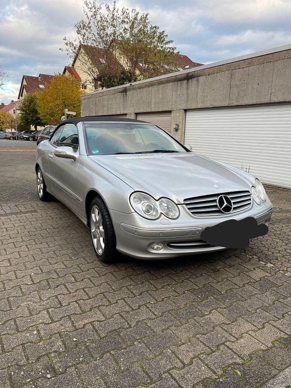 Silber Gebraucht 2005 Mercedes CLK200 Elegance Cabrio | 8.400 € (Guter Preis) - Bild 1/4