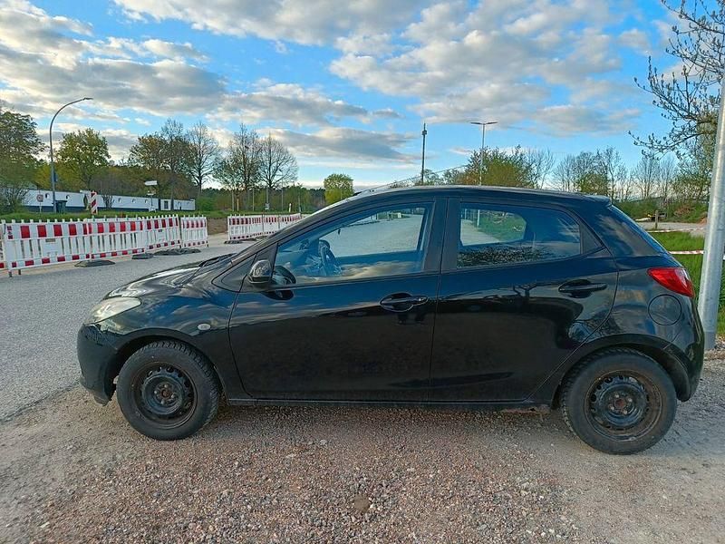 Second-hand Mazda 2 Independence 86 CP (63 kW) 2008 Negru Hatchback