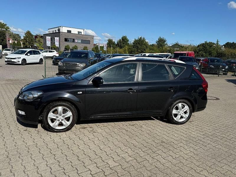 Gebraucht Kia Ceed Edition 7 90 PS (66 kW) 2012 Schwarz Kleinwagen