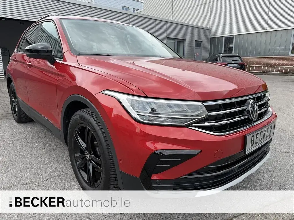Gebraucht VW Tiguan Life 150 PS (110 kW) 2022 Kings red SUV