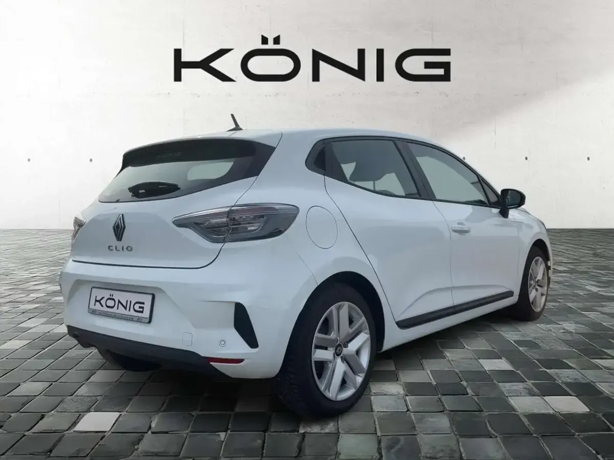 Gebraucht Renault Clio V Evolution 67 PS (49 kW) 2023 Weiß Limousine