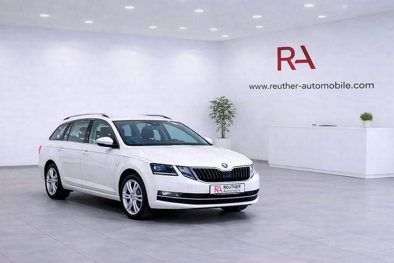 Gebraucht Skoda Octavia Style 150 PS (110 kW) 2019 Weiß Kombi