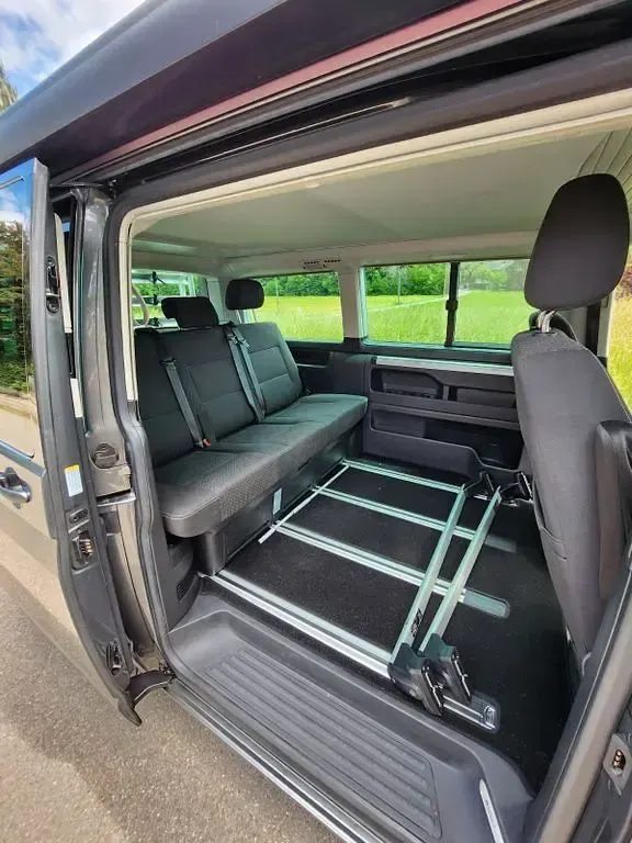 Gebraucht VW California Beach 150 PS (110 kW) 2019 Grau Van
