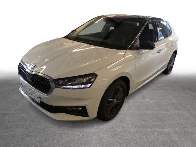Weiß Gebraucht 2022 Skoda Fabia Ambition Limousine | 14.870 € (Fairer Preis) - Bild 1/4