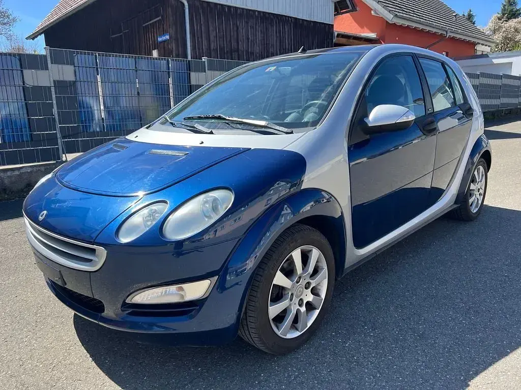 Używany Smart ForFour 95 KM (69 kW) 2004 Niebieski Hatchback