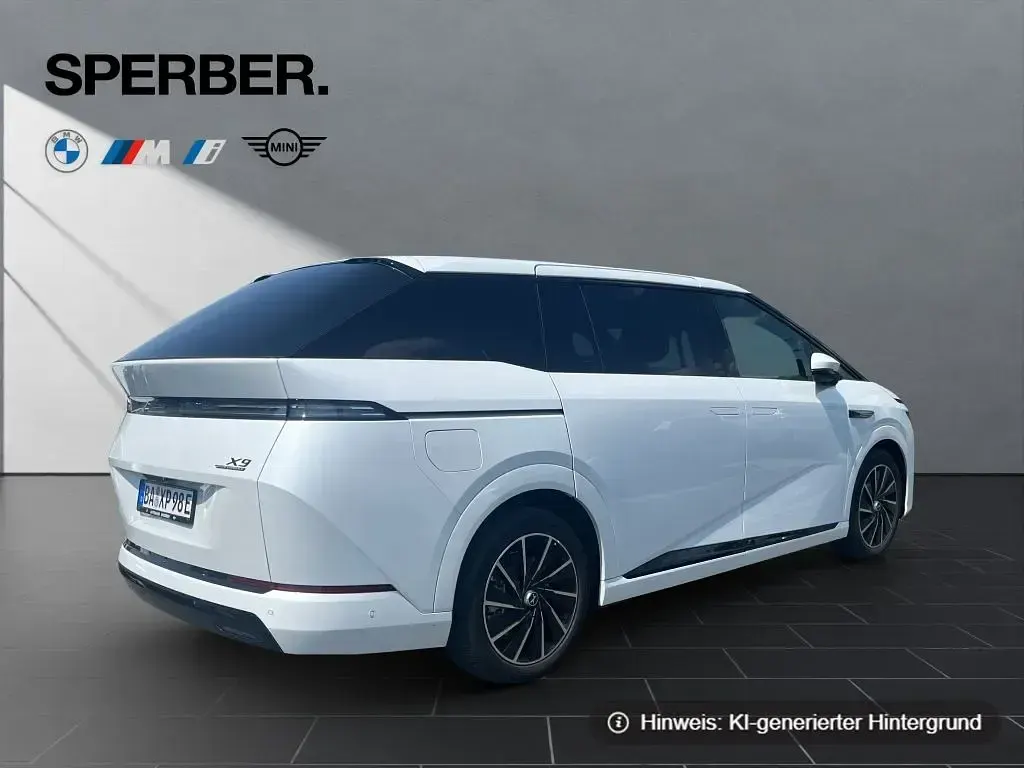 Gebraucht XPENG X9 AWD Performance 369 kW (503 PS) 2026 Weiß Van / Kleinbus
