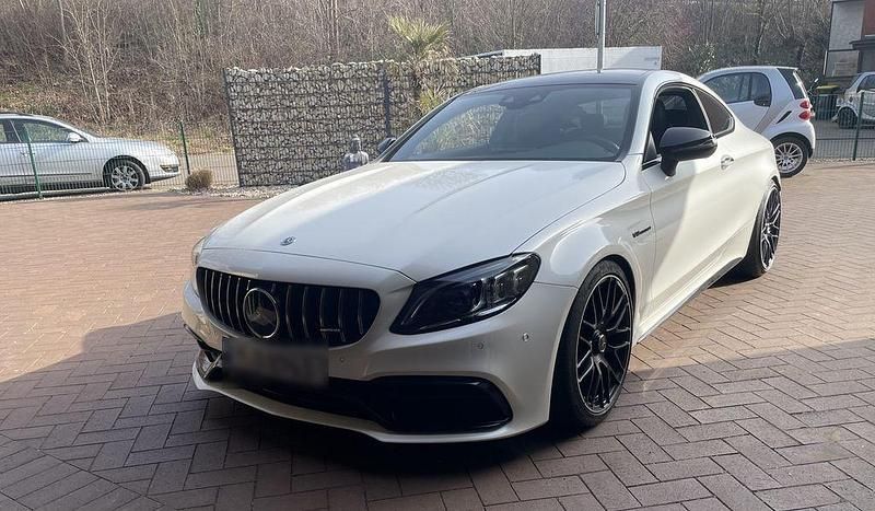 Gebraucht Mercedes C63 AMG AMG 600 PS (441 kW) 2019 Weiß Coupé