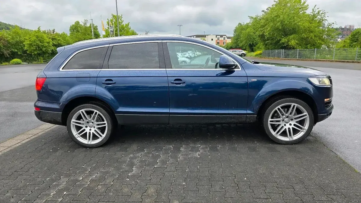 Używany Audi Q7 S-Line 240 KM (176 kW) 2007 Niebieski SUV
