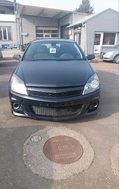 Gebraucht Opel Astra GTC 115 PS (84 kW) 2008 Schwarz Limousine
